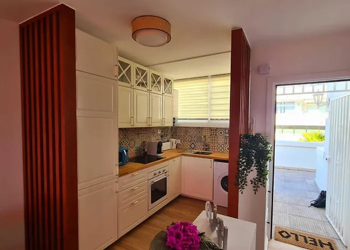 215 Azahara By Tenerife & Sales Daire